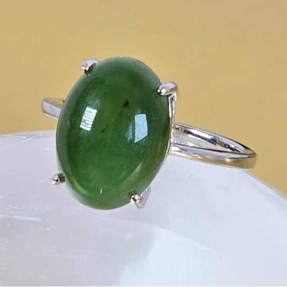 925 Sterling Silver Ring with Natural Jade 10x13mm Gemstone - Picture 10 of 10